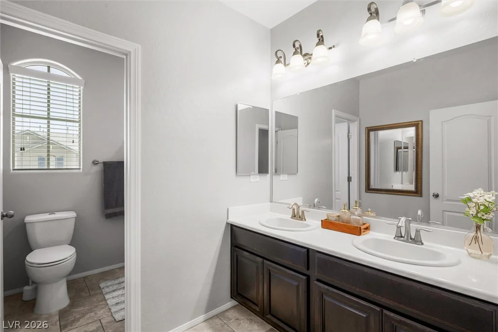 10142 Meriweather Grove, Las Vegas, NV 89166