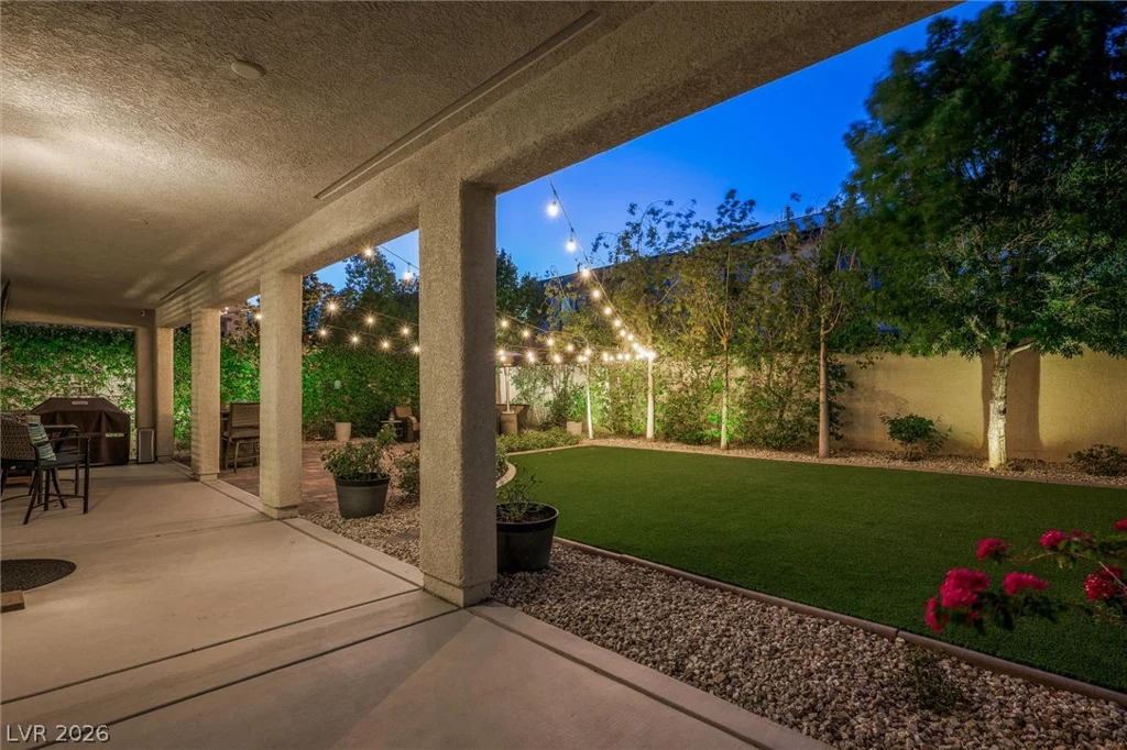 10142 Meriweather Grove, Las Vegas, NV 89166