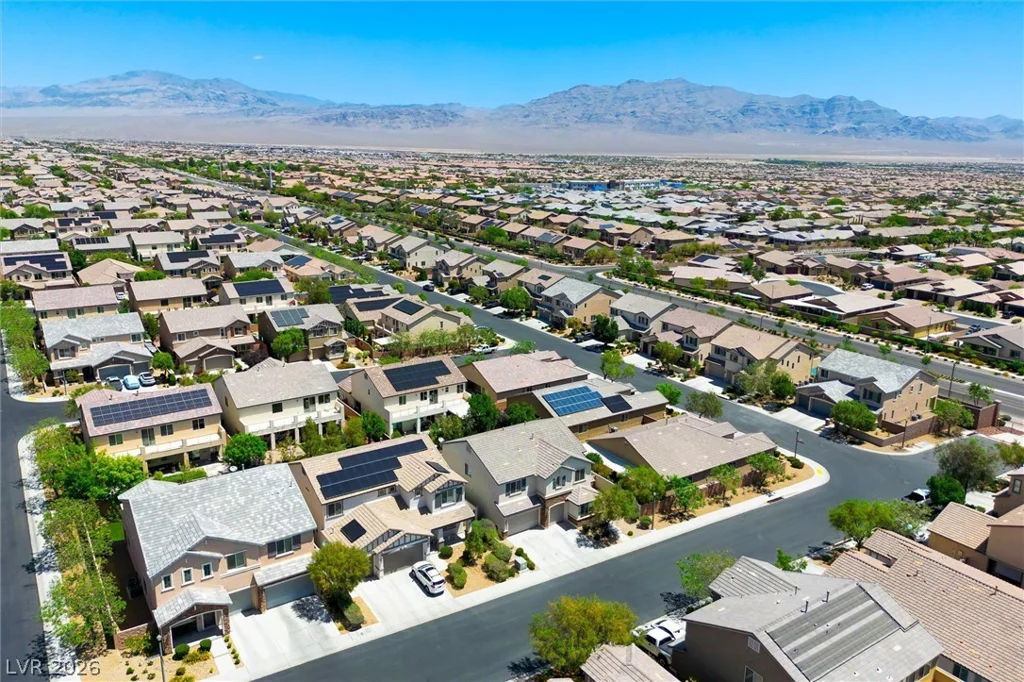 10142 Meriweather Grove, Las Vegas, NV 89166
