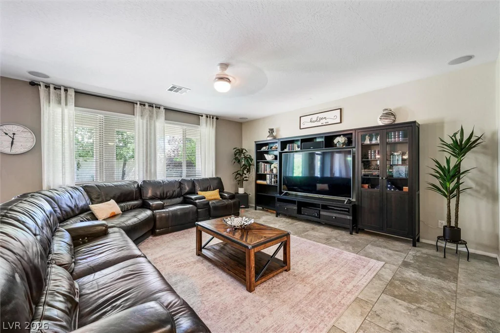 10142 Meriweather Grove, Las Vegas, NV 89166