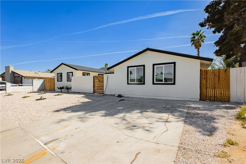 4815 El Tesoro, Las Vegas, NV 89121