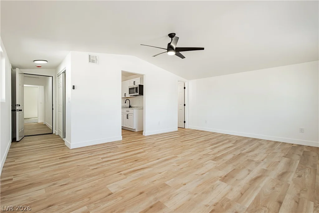 4815 El Tesoro, Las Vegas, NV 89121