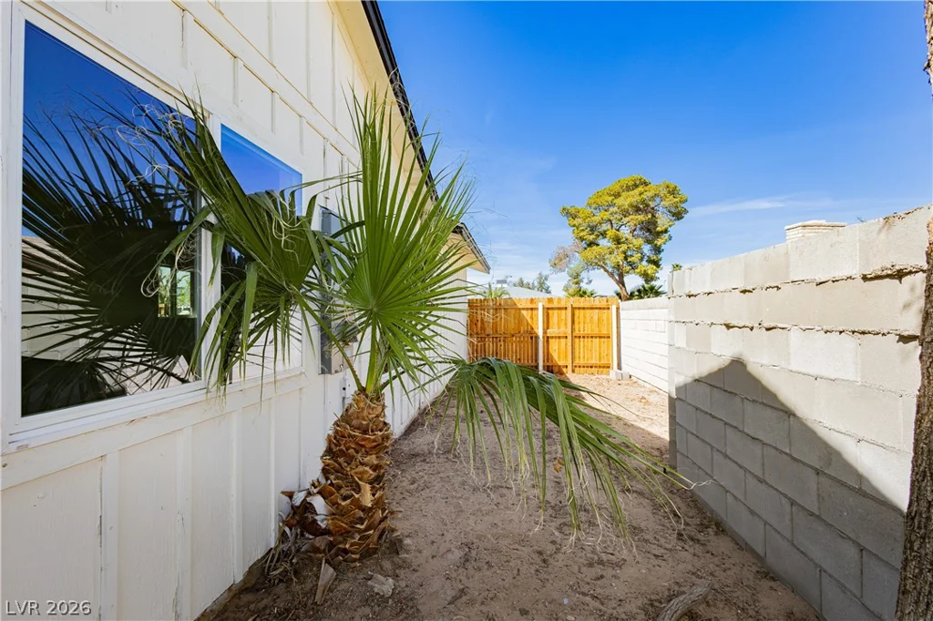 4815 El Tesoro, Las Vegas, NV 89121