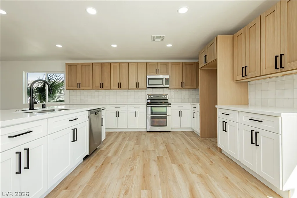 4815 El Tesoro, Las Vegas, NV 89121