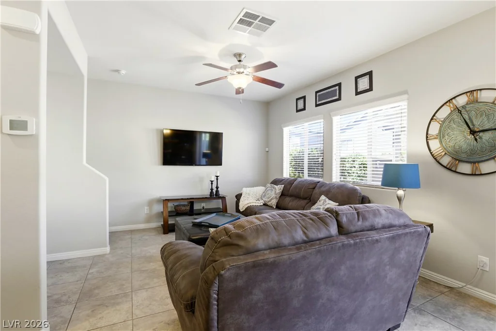 8144 Winterfell, Las Vegas, NV 89166