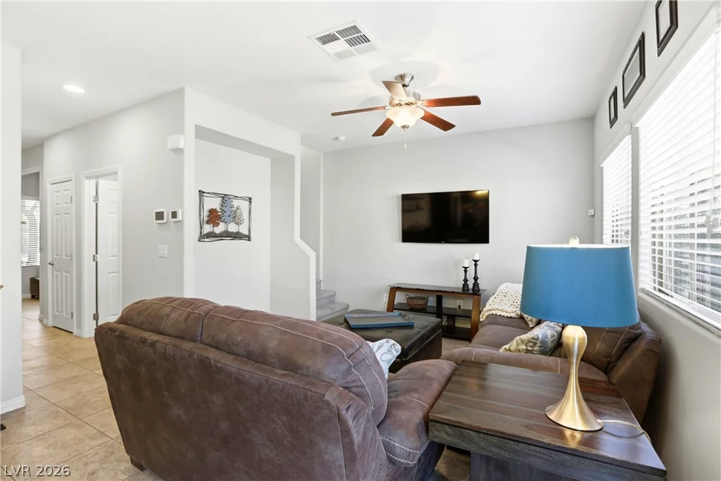 8144 Winterfell, Las Vegas, NV 89166