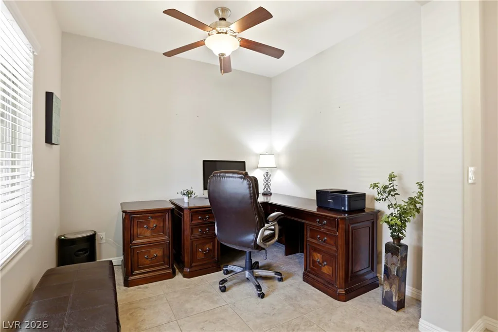 8144 Winterfell, Las Vegas, NV 89166