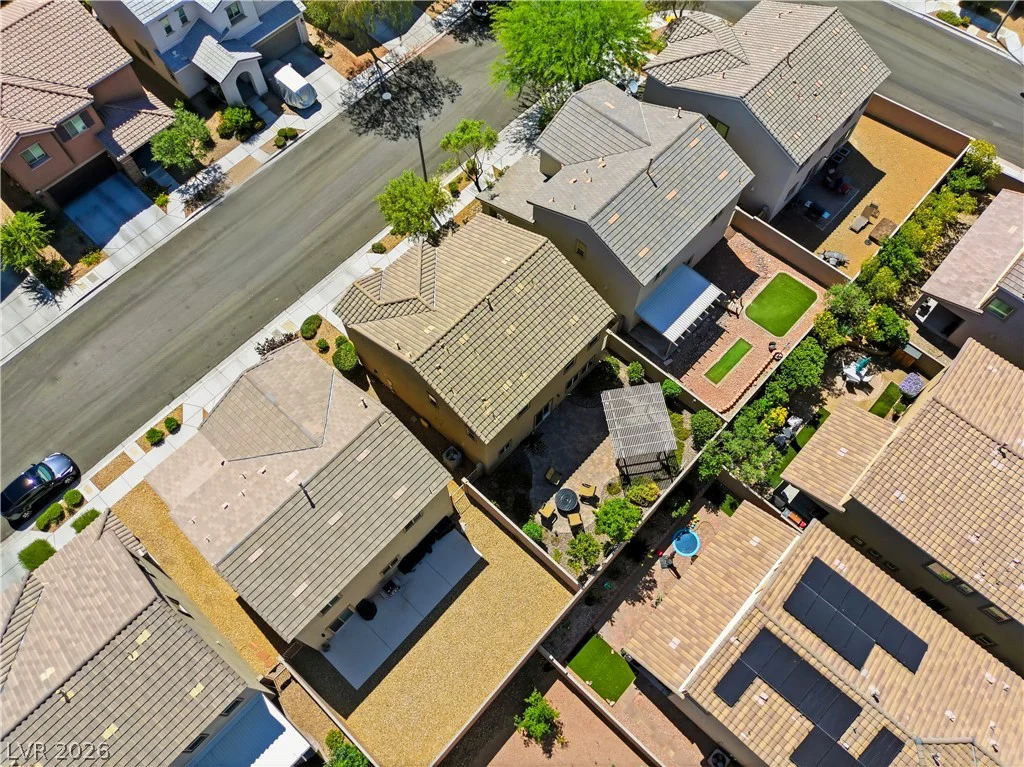 8144 Winterfell, Las Vegas, NV 89166