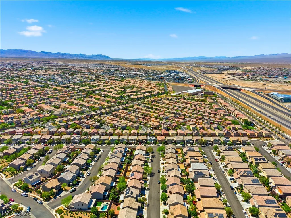 8144 Winterfell, Las Vegas, NV 89166