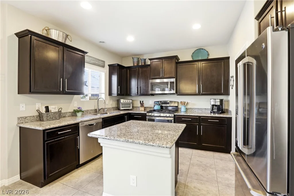 8144 Winterfell, Las Vegas, NV 89166
