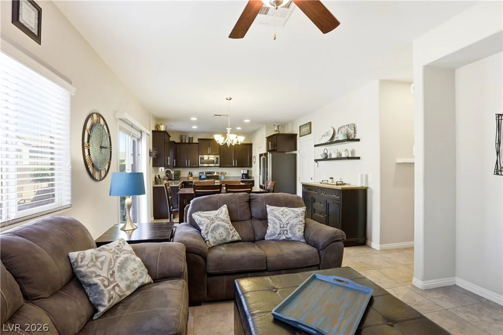 8144 Winterfell, Las Vegas, NV 89166