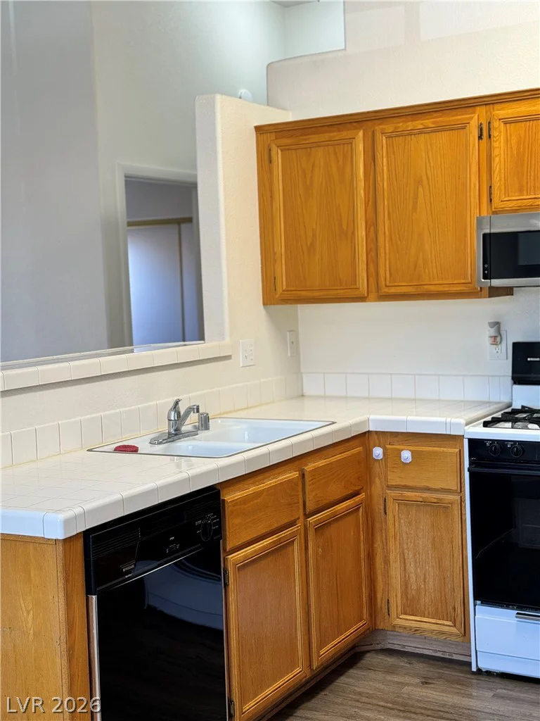 2110 Los Feliz, Las Vegas, NV 89156