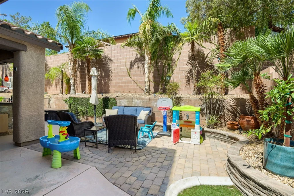 1153 Orphington, Henderson, NV 89002