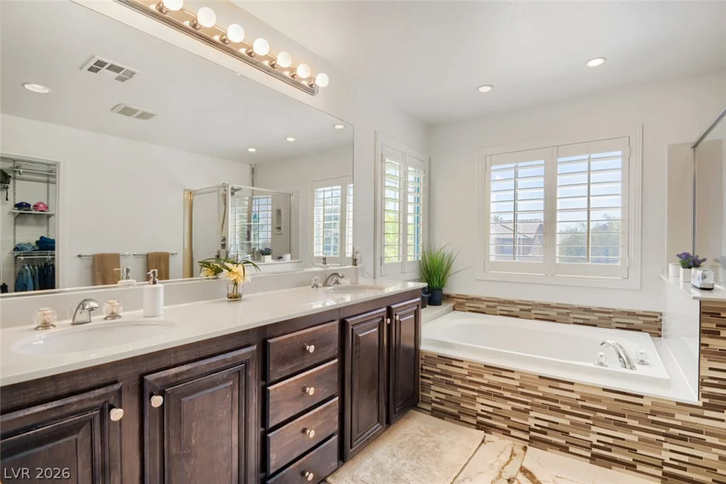 1153 Orphington, Henderson, NV 89002