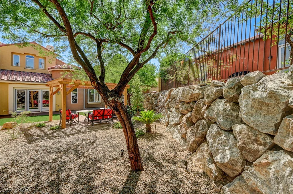 26 Strada Principale, Henderson, NV 89011
