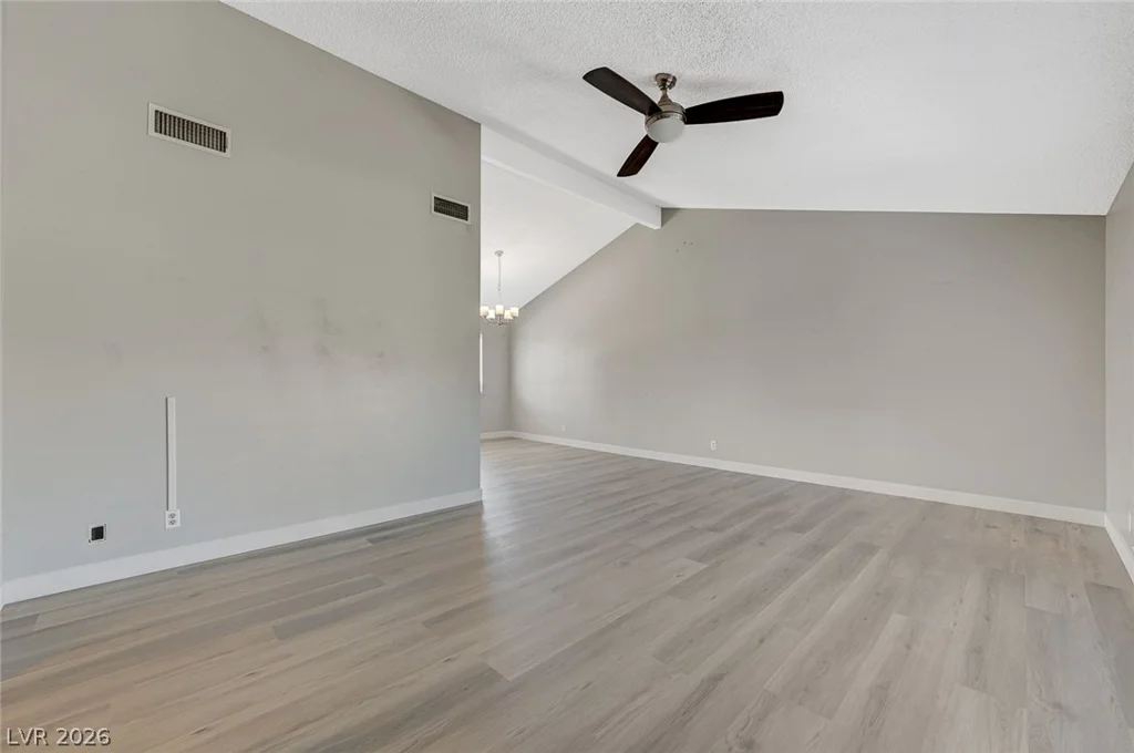 5872 Buhl, Las Vegas, NV 89103