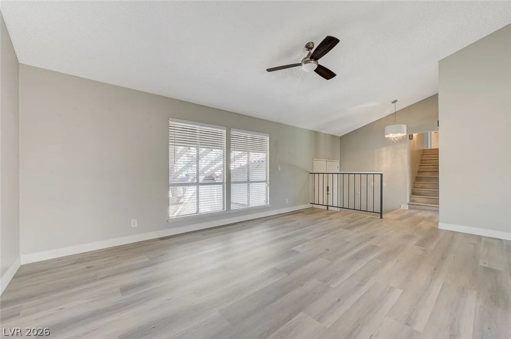 5872 Buhl, Las Vegas, NV 89103