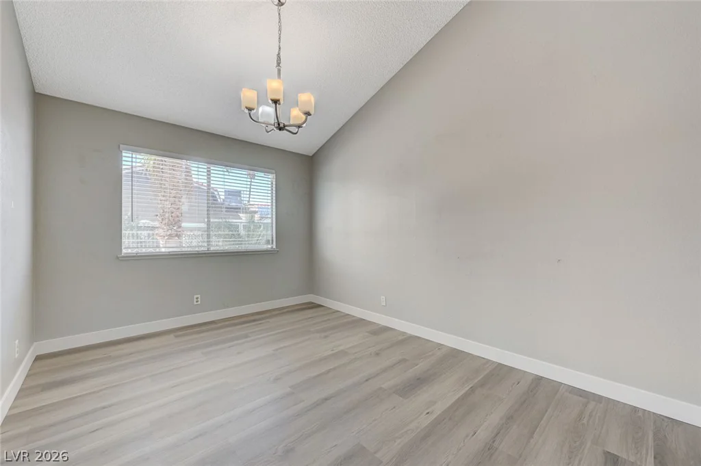 5872 Buhl, Las Vegas, NV 89103