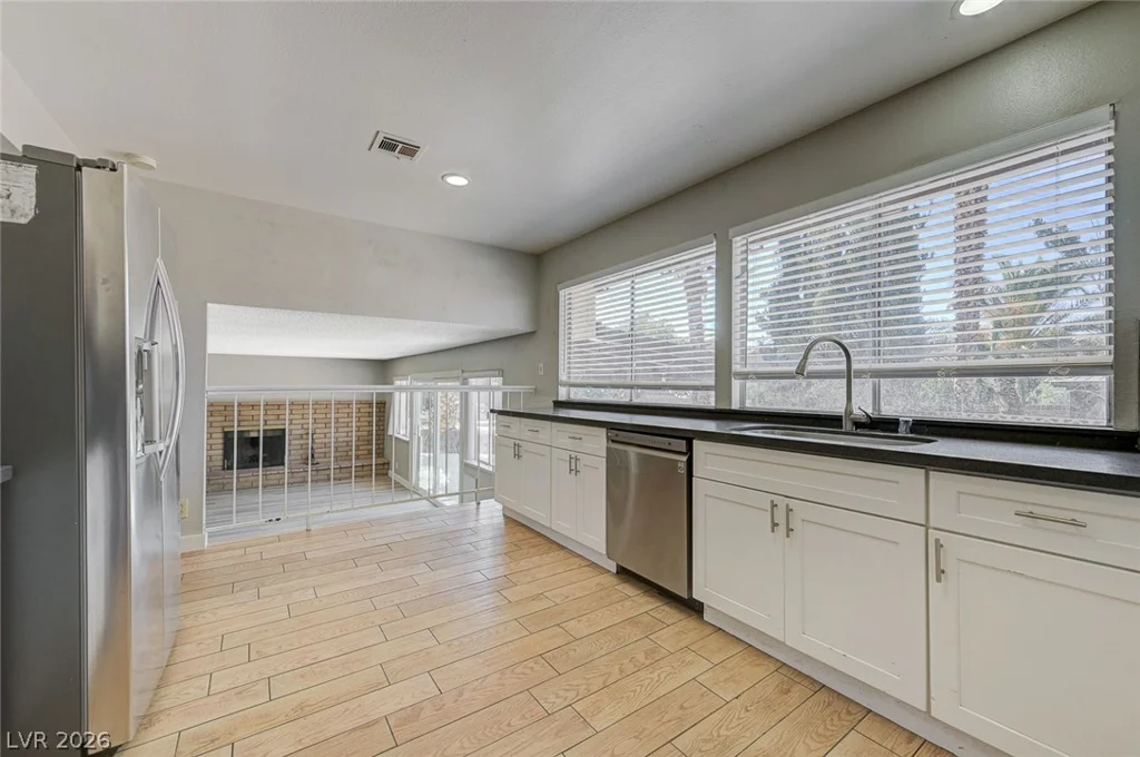 5872 Buhl, Las Vegas, NV 89103
