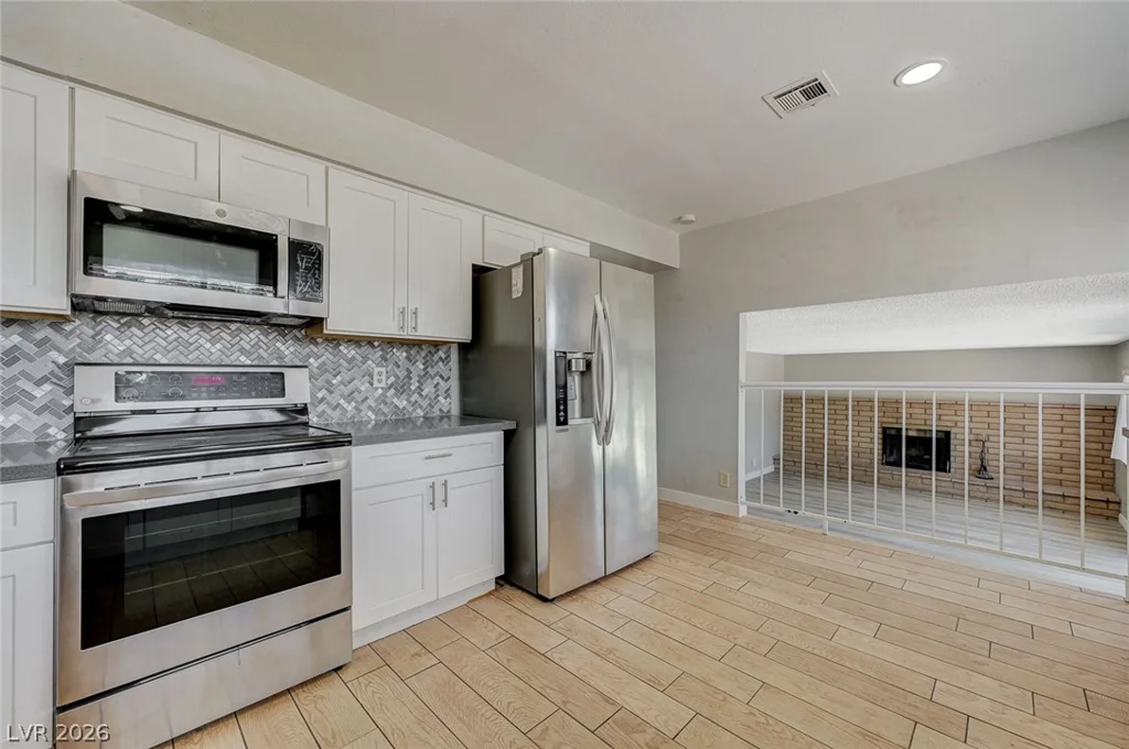 5872 Buhl, Las Vegas, NV 89103