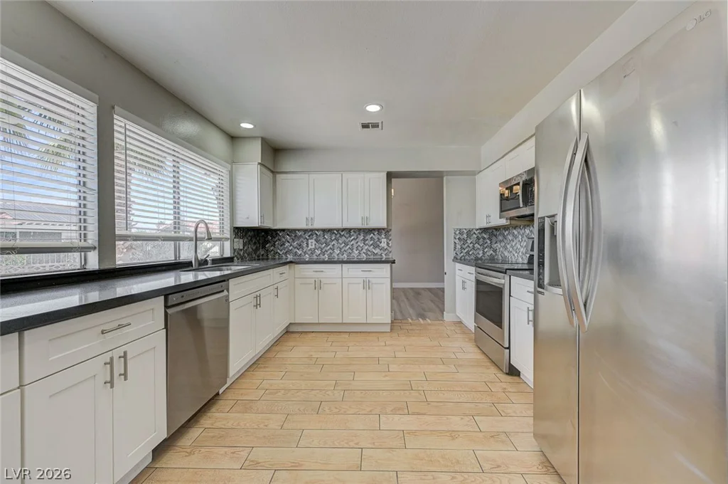 5872 Buhl, Las Vegas, NV 89103