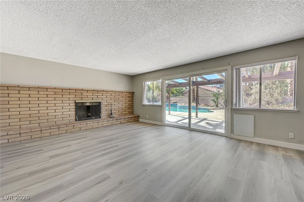 5872 Buhl, Las Vegas, NV 89103