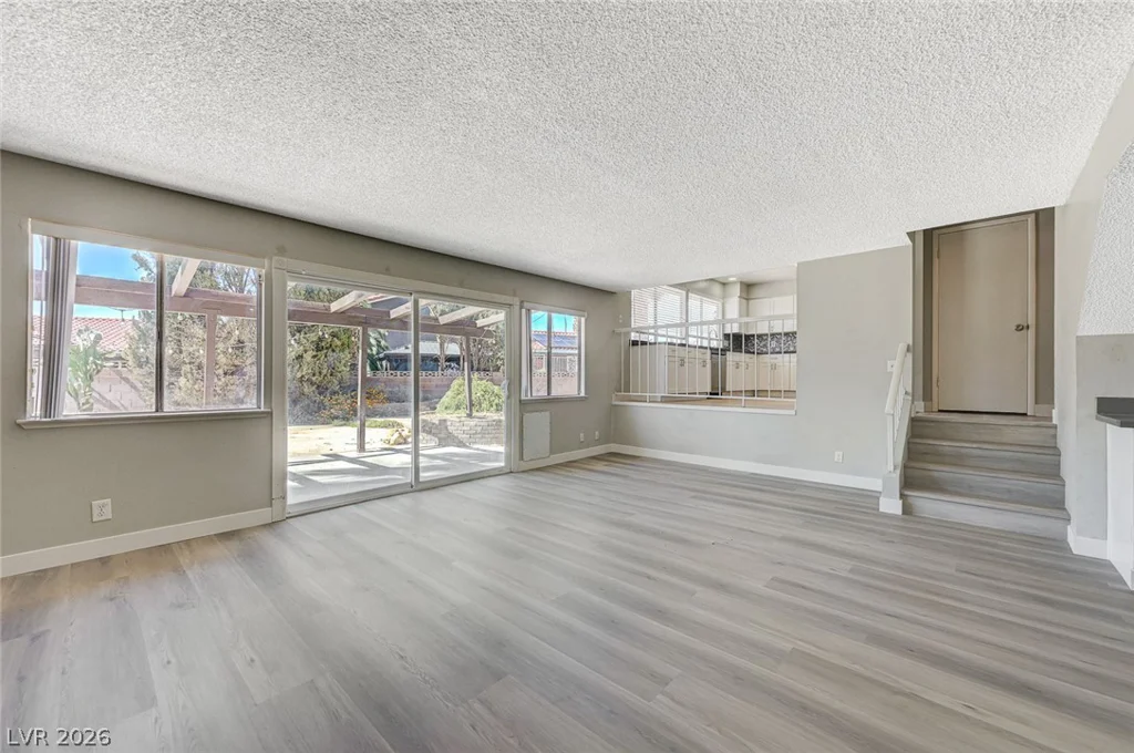 5872 Buhl, Las Vegas, NV 89103