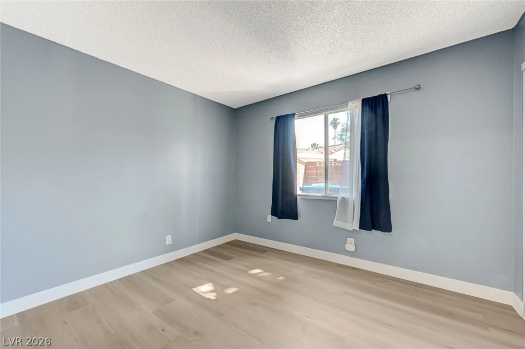 5872 Buhl, Las Vegas, NV 89103