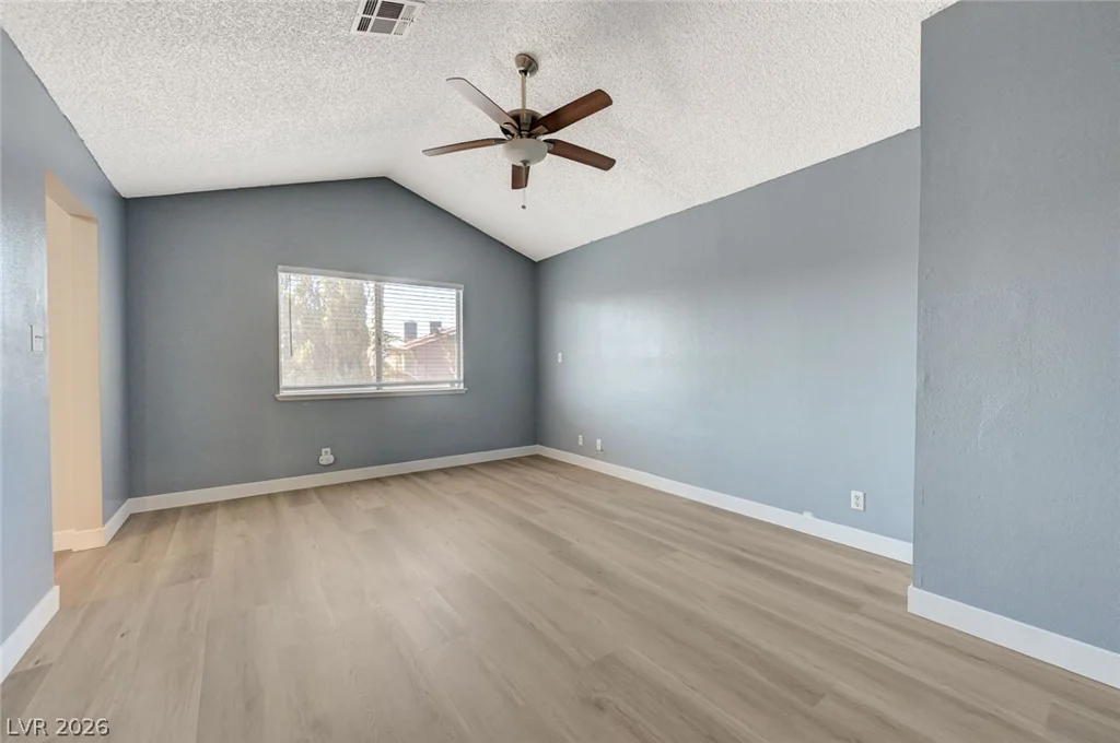 5872 Buhl, Las Vegas, NV 89103