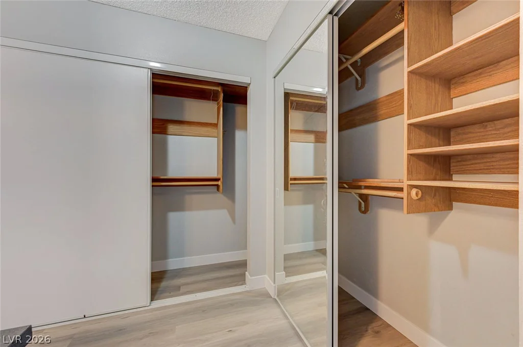 5872 Buhl, Las Vegas, NV 89103
