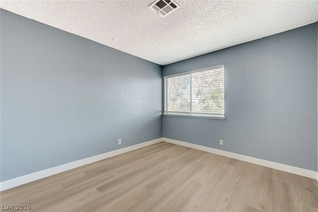 5872 Buhl, Las Vegas, NV 89103