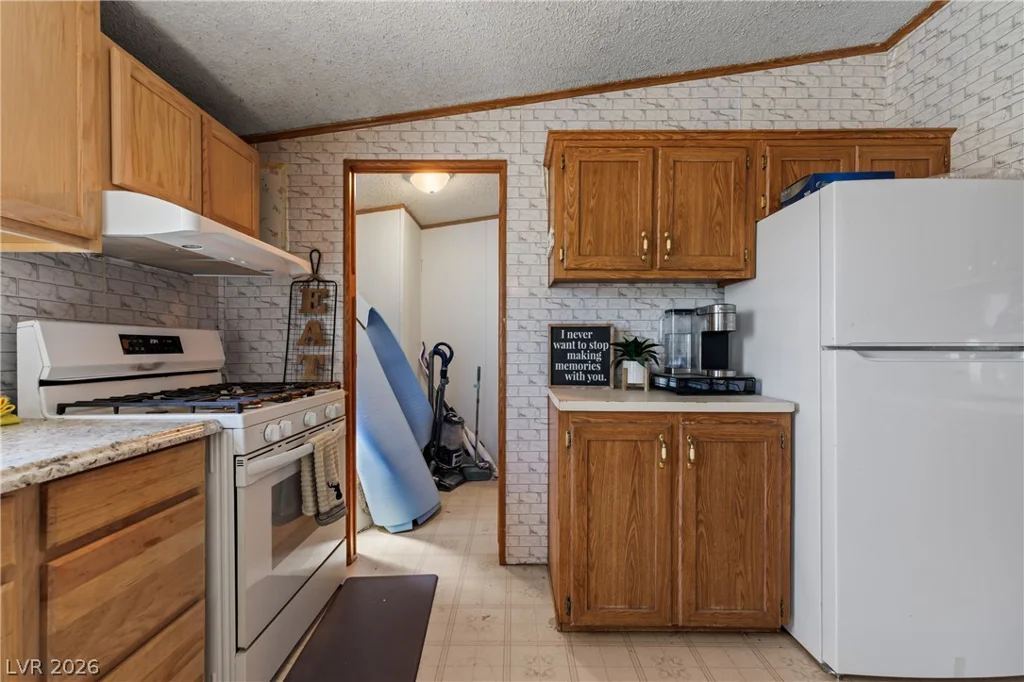 1475 Gubler, Logandale, NV 89021