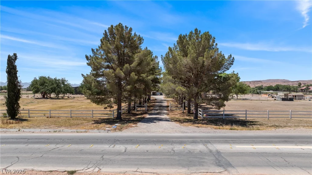 1475 Gubler, Logandale, NV 89021