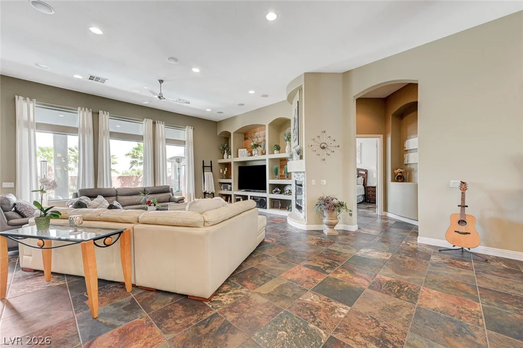 7638 Rafter, Las Vegas, NV 89139