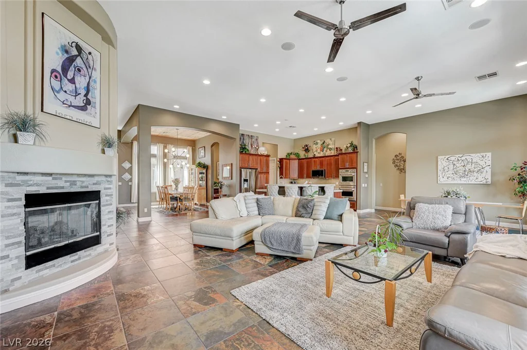 7638 Rafter, Las Vegas, NV 89139