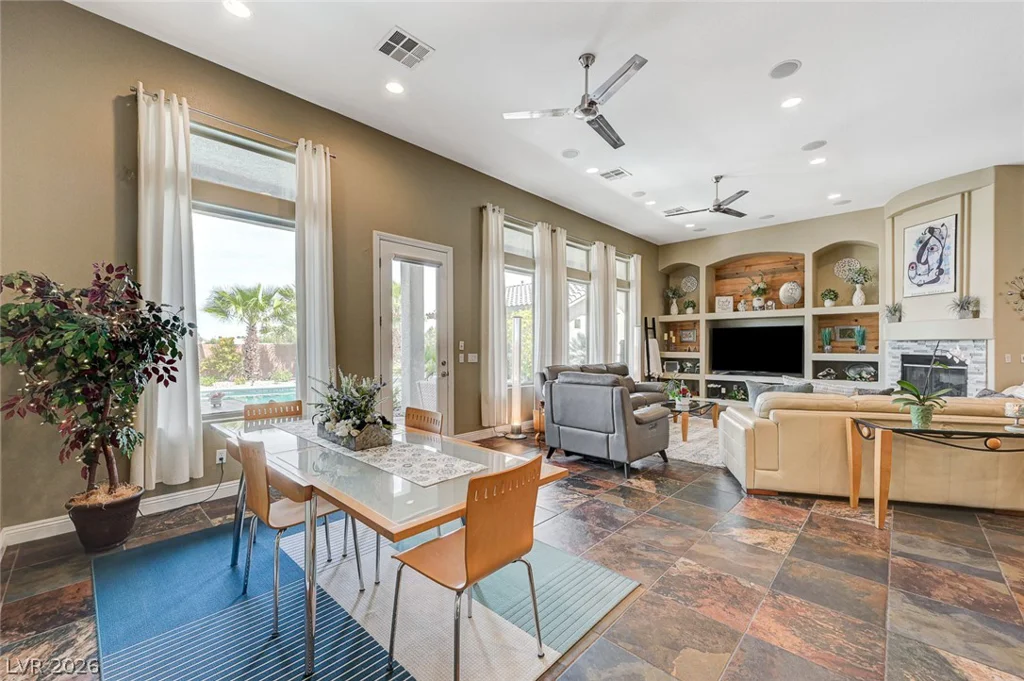 7638 Rafter, Las Vegas, NV 89139