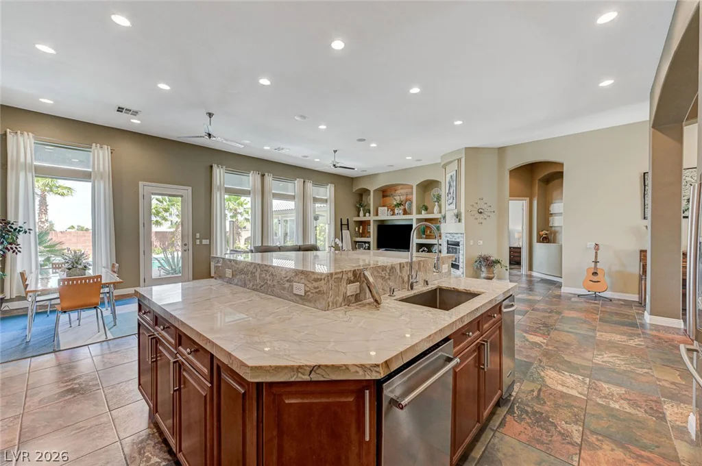 7638 Rafter, Las Vegas, NV 89139