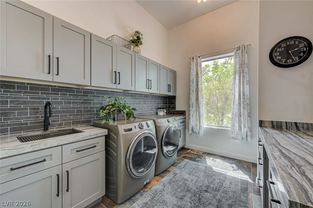 7638 Rafter, Las Vegas, NV 89139