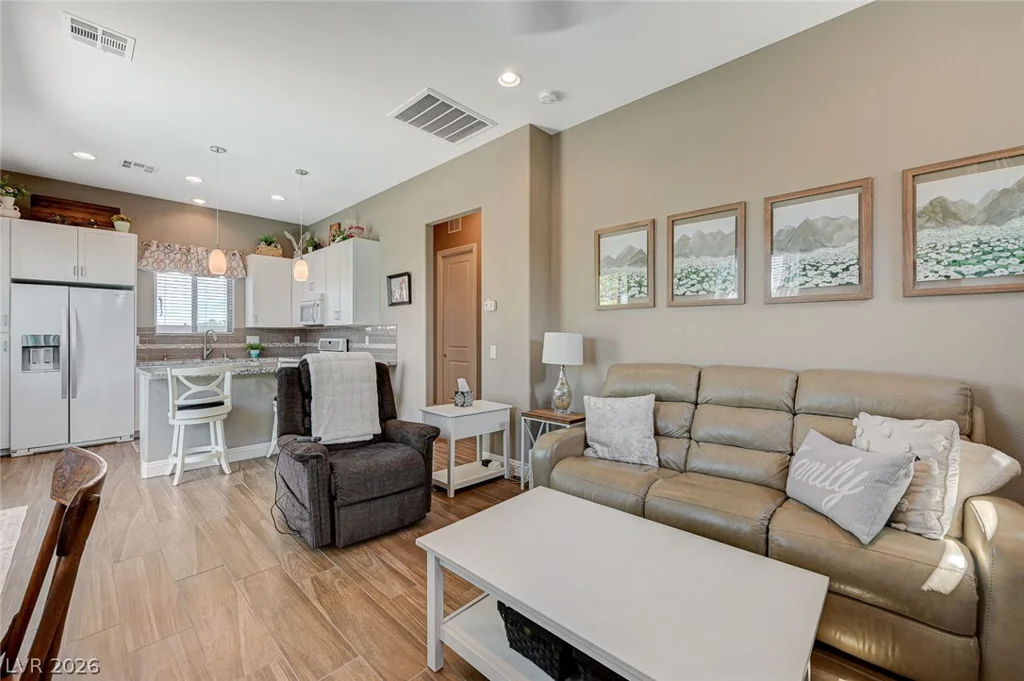 7638 Rafter, Las Vegas, NV 89139