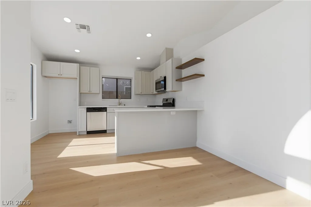 7083 Rhapsody, Las Vegas, NV 89119