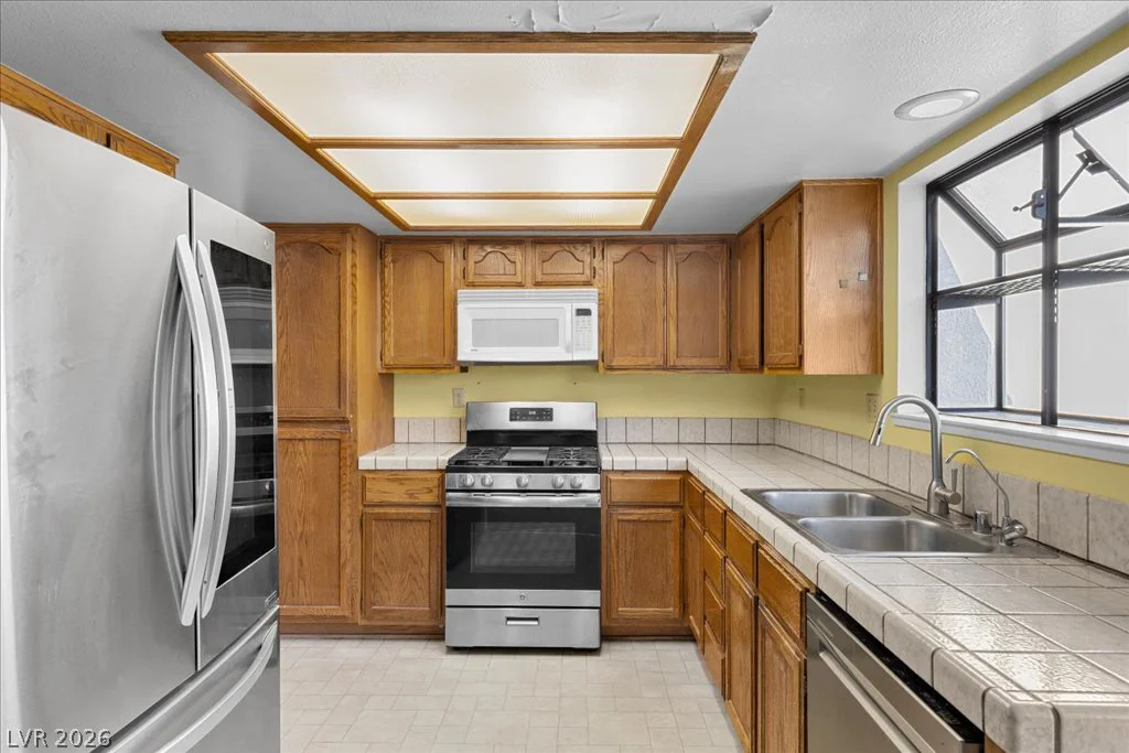 5717 Pearldrop, Las Vegas, NV 89107