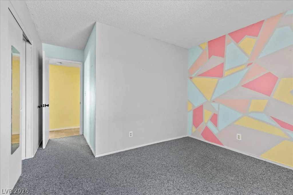 5717 Pearldrop, Las Vegas, NV 89107
