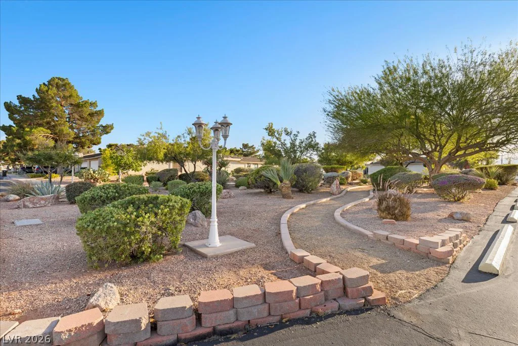 5717 Pearldrop, Las Vegas, NV 89107