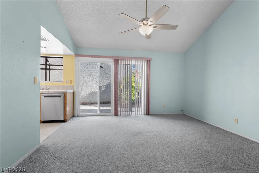 5717 Pearldrop, Las Vegas, NV 89107