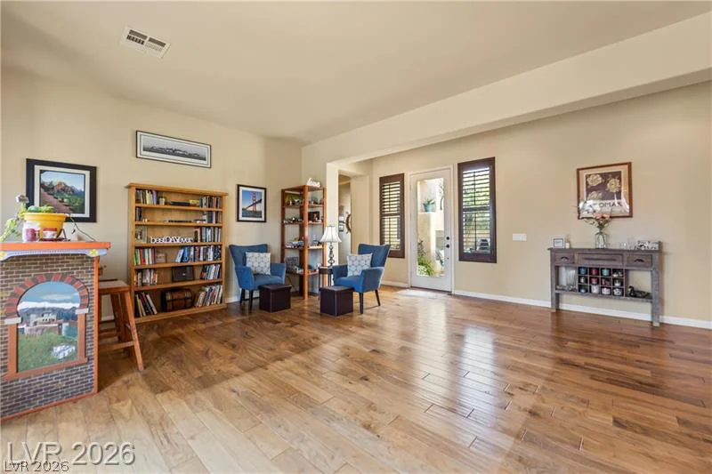 6864 Desert Island, Las Vegas, NV 89149