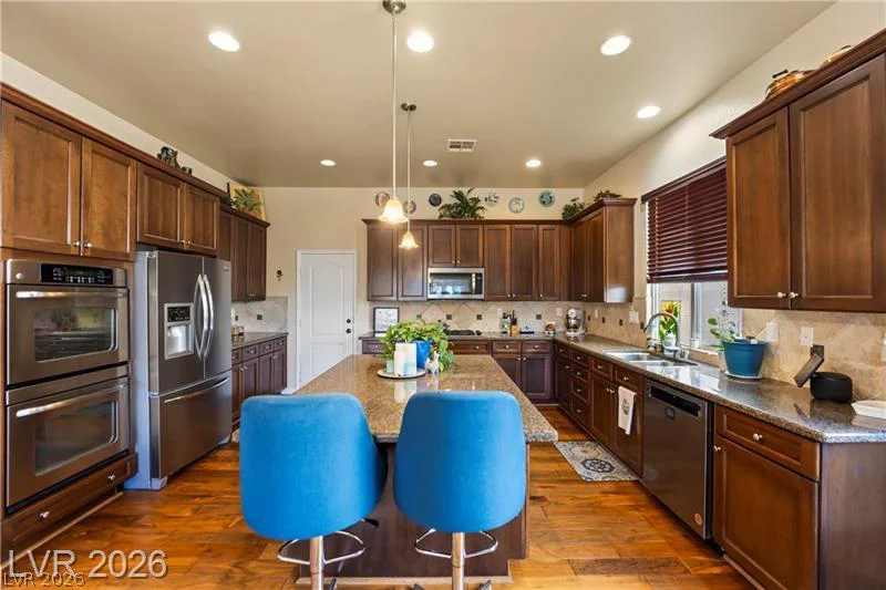 6864 Desert Island, Las Vegas, NV 89149