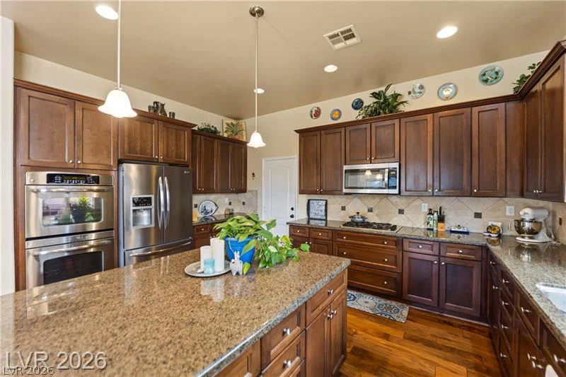 6864 Desert Island, Las Vegas, NV 89149