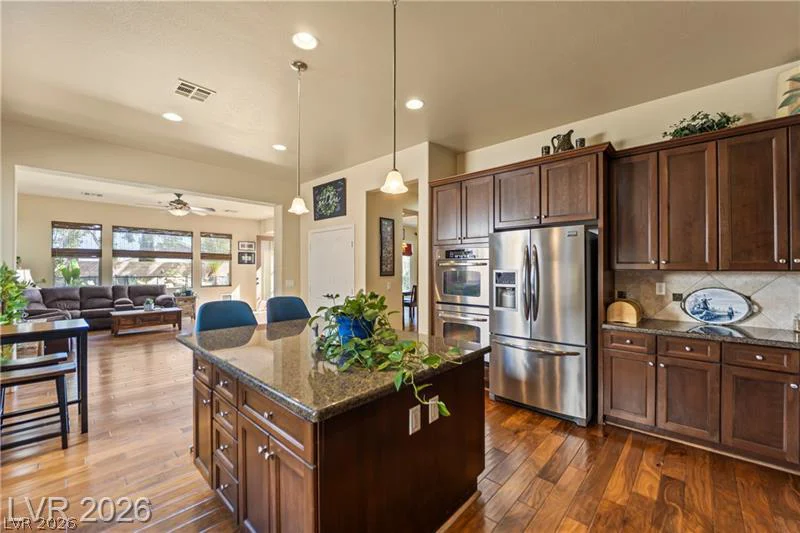 6864 Desert Island, Las Vegas, NV 89149
