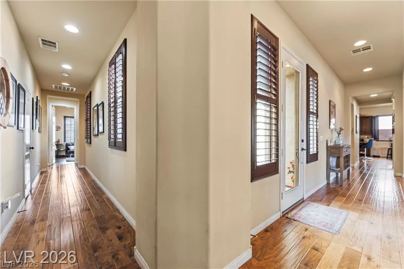 6864 Desert Island, Las Vegas, NV 89149