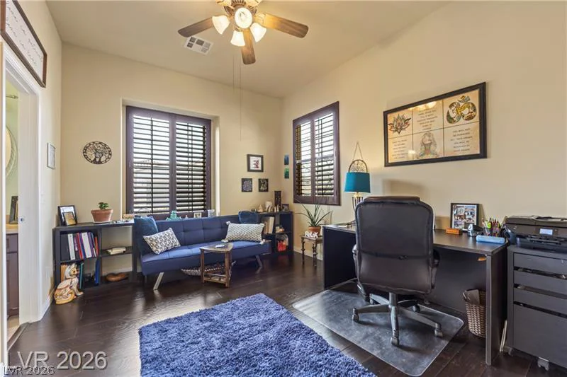 6864 Desert Island, Las Vegas, NV 89149